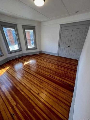 18 Innis Ave, Poughkeepsie NY  12601-3703 exterior