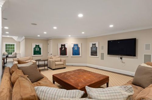 5 Dellwood Farm Way, Armonk NY 10504-1249 exterior