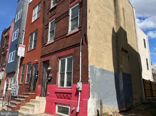 2021 16th St, Philadelphia, PA 19121-2336