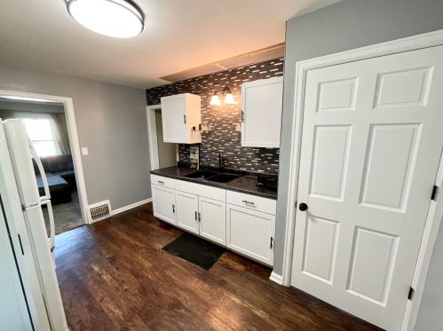 1451 Barclay St, Meskegon MI 49441-2207 exterior