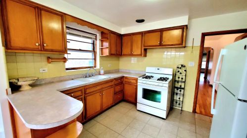 3037 Austin Ave, Chicago IL 60638-1418 exterior