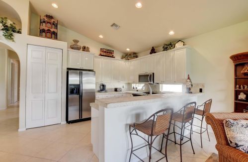 11325 Ohanu Cir, Boynton Beach FL 33437-7033 exterior