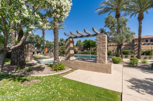 1225 36th St, Phoenix AZ  85008-5303 exterior