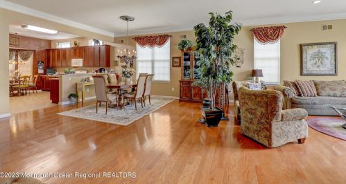 16 Muirfield Rd, Jackson Twp NJ 08527-2657 exterior