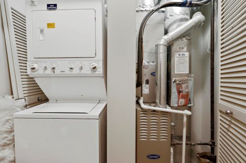 17 35th St, Chicago IL  60616-4940 exterior