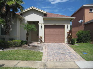 9524 Portside Dr, Fort Pierce FL  34945-3313 exterior