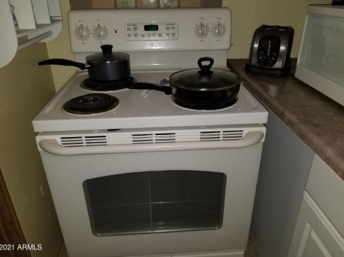 1705 Charleston Ave, Phoenix AZ 85023-1218 exterior