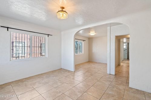 3731 Lundy Ave, Tucson AZ  85713-6025 exterior