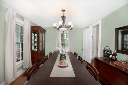 832 Elmwood St, Kalamazoo MI 49007-3236 exterior