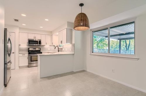 2408 Aldford Dr, Austin TX  78745-4820 exterior