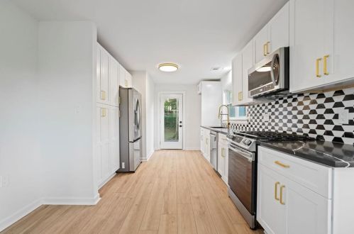 1099 Briar Vista Ter, Atlanta GA 30324-4604 exterior