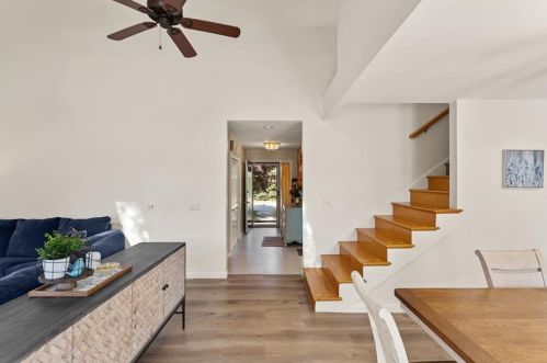 9 Noto Dr, Providence RI  02904-2905 exterior