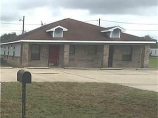 310 6th St, Hempstead TX  77445-4701 exterior