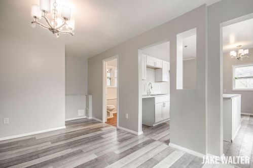 506 Dickinson St, Grand Rapids MI 49507-2605 exterior