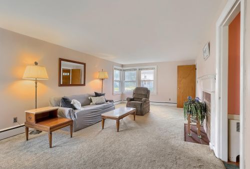 255 South St, Concord NH 03301-2661 exterior