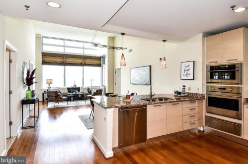 5750 Bou Ave, Rockville MD 20852-1645 exterior