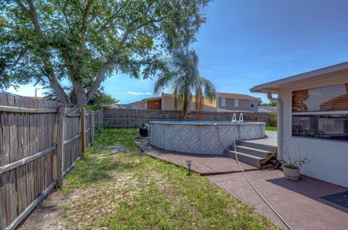 12527 Cardiff Dr, Tampa FL  33625-6593 exterior