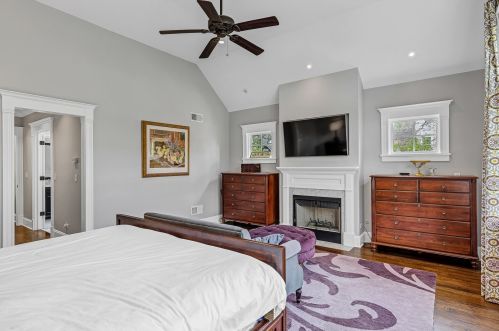 3800 Paulina St, Chicago IL 60609-2057 exterior