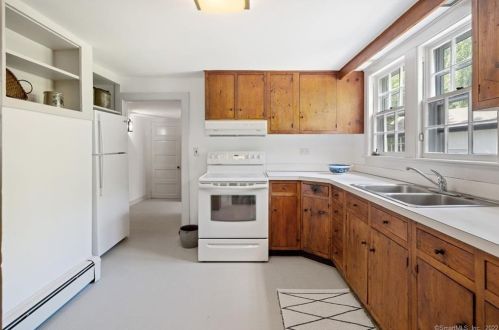 1083 Ridgefield Rd, Wilton CT 06897-1921 exterior