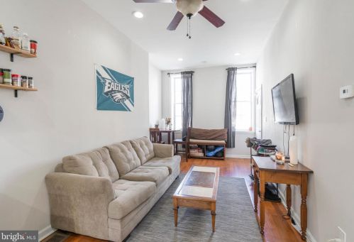 1504 Brown St, Philadelphia, PA 19130-2906