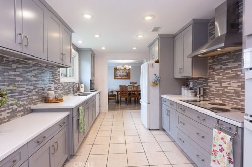 16822 Ardmore Ave, Bellflower CA 90706-6625 exterior