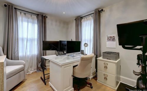 149 Park Ave, Derby CT 06418-1636 exterior