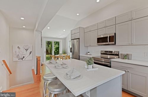 12914 Evanston St, Rockville MD 20853-3002 exterior