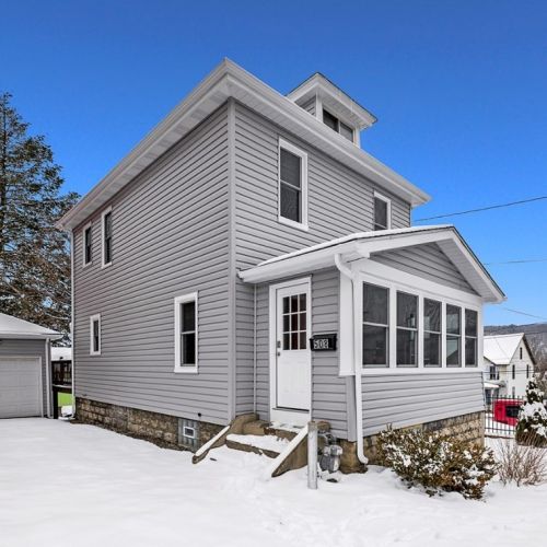 508 Montour St, Moon Twp PA  15108-2041 exterior