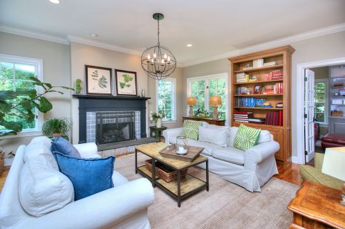 19 Long Lots Rd, Westport CT 06880-3846 exterior