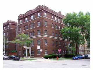 903 Juneau Ave, Milwaukee WI  53202-2788 exterior