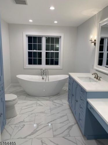 9 Dogwood Ter, Livingston NJ  07039-3601 exterior