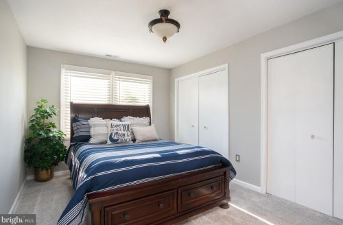 118 Lenox Ave, Trenton NJ 08620-1707 exterior