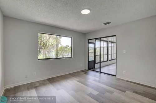 3 Mayfair Ln, Boynton Beach FL 33426-7717 exterior