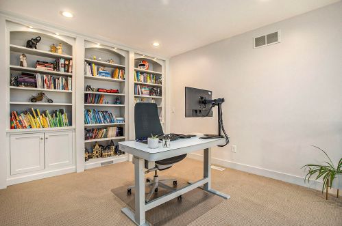 7180 Inverness Dr, Kalamazoo MI 49009-3935 exterior