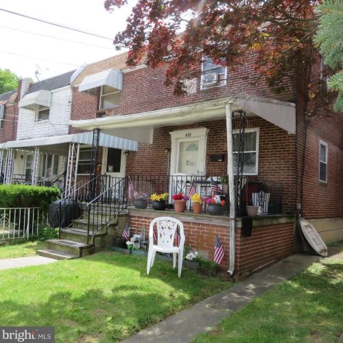 200 Marks Ave, Darby, PA 19023-1712