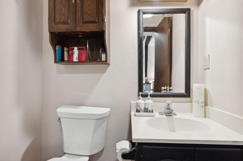 9035 70, Milwaukee WI 53218-3941 exterior