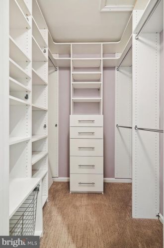 6036 Loganwood Dr, Rockville MD 20852-3459 exterior