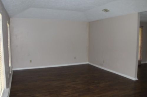 8402 Pine Shores Dr, Humble, TX 77346-2215