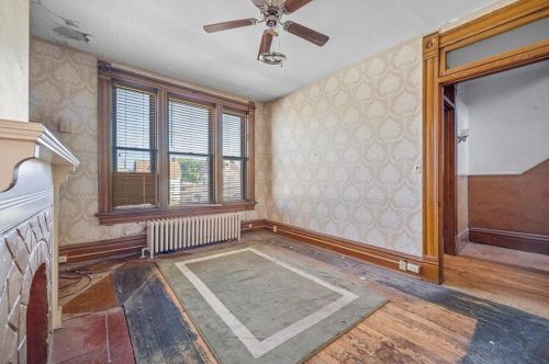 1832 Ley St, Pittsburgh PA 15212-3612 exterior