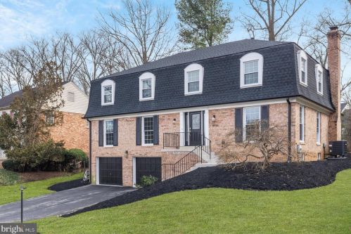 8916 Copenhaver Dr, Rockville MD  20854-3009 exterior