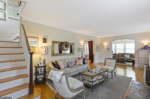 27 New England Rd, Maplewood NJ 07040-1057 exterior