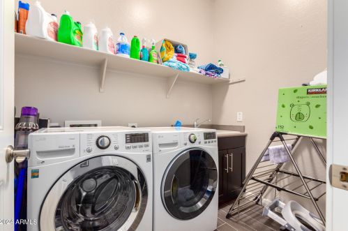 4820 Mingus Dr, Chandler AZ 85249-2052 exterior