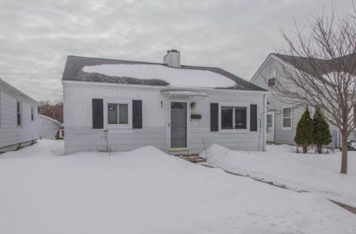 9013 Lisbon Ave, Milwaukee, WI 53222-2720