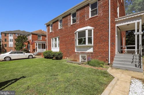 2105 27th St, Arlington, VA 22206-2909