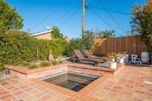 13561 Malena Dr, Tustin CA 92780-1914 exterior