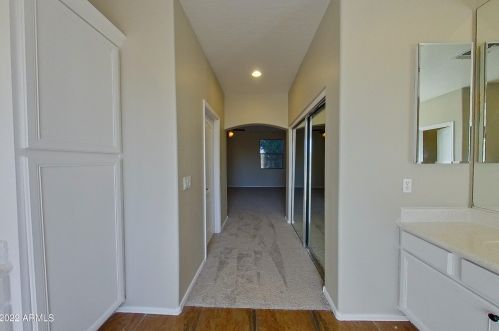 2602 Cavalry Dr, Phoenix AZ 85086-6616 exterior