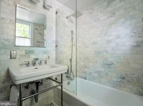 301 Glendale Ave, Alexandria VA 22301-2407 exterior