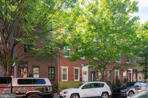 807 18 St, Philadelphia PA 19130-1502 exterior