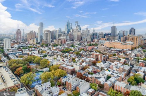 505 10th St, Philadelphia PA  19123-3819 exterior