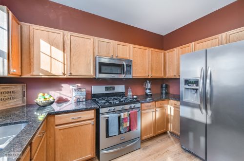 2325 Graystone Dr, Joliet IL 60431-8785 exterior